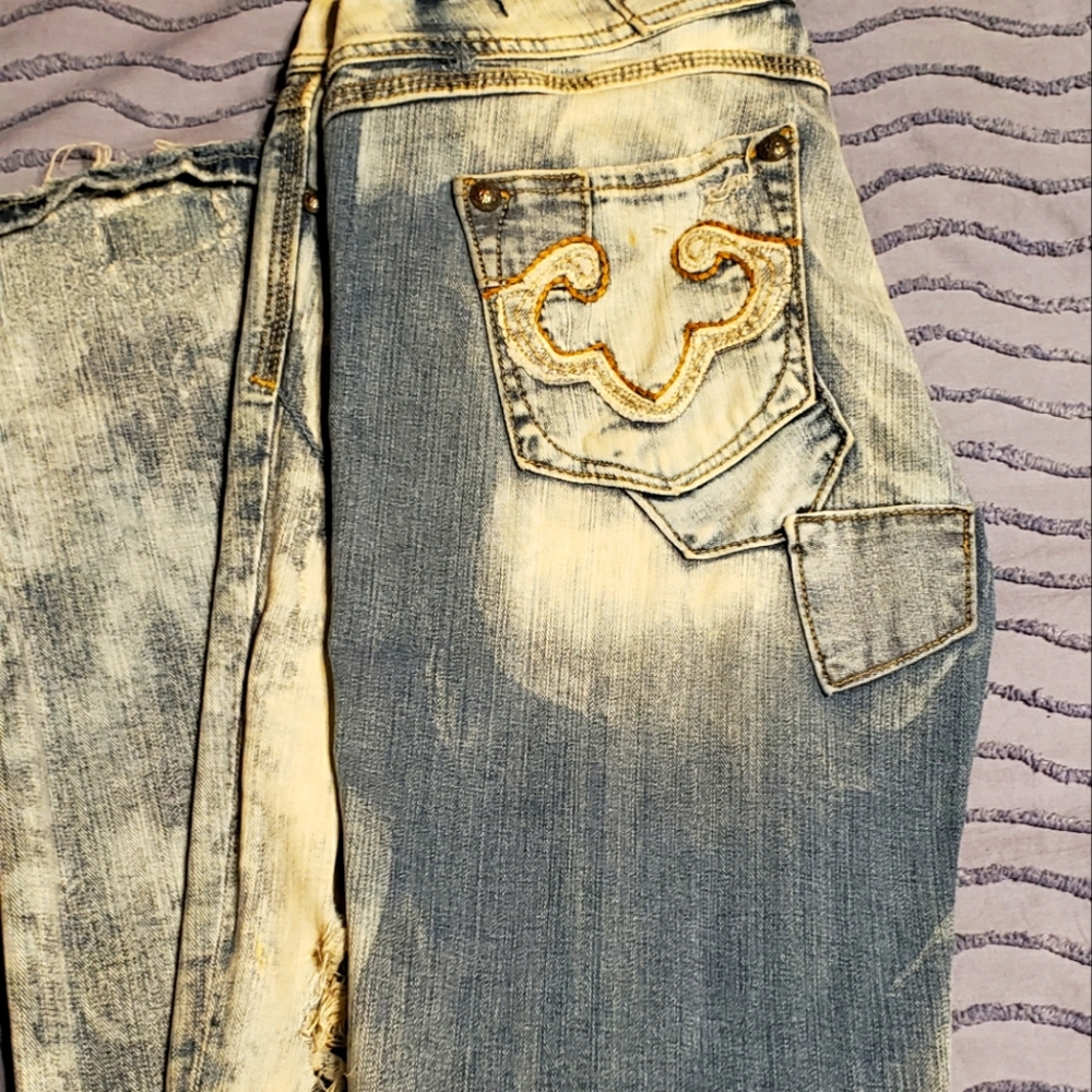 Redrock distroyed jeans